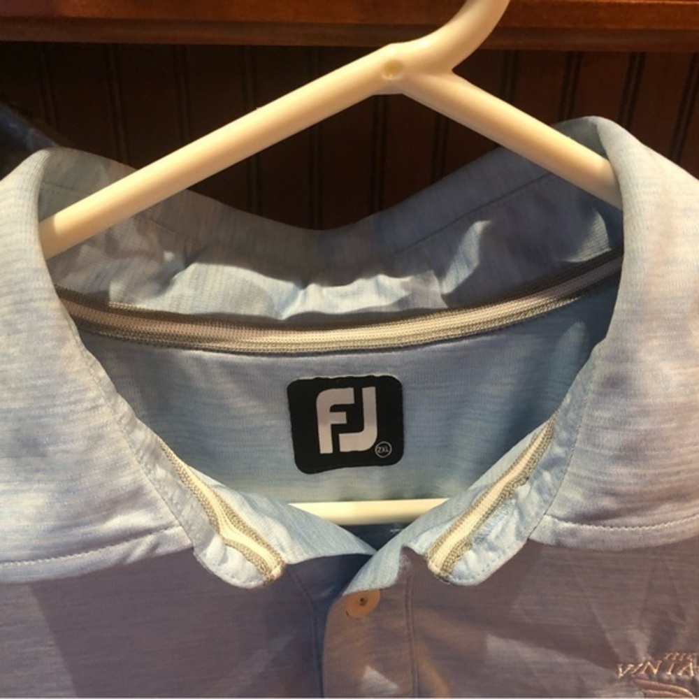 EUC FootJoy men’s‎ long sleeve golf polo.Sharp blue Heather w/logo on c… - Picture 6 of 9